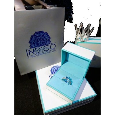 Anillo trebol celeste en plata .925 y circonias cubicas talla 5.5