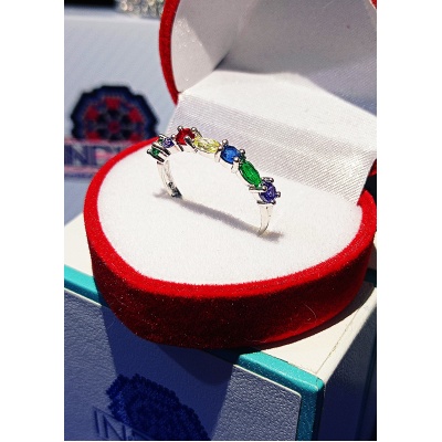Anillo Galaxy con circonias cubicas montadas en plata .925 talla 9