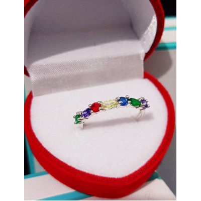 Anillo Galaxy con circonias cubicas montadas en plata .925 talla 9