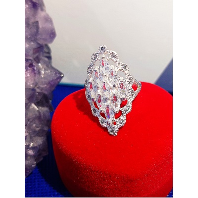 Anillo Cygnus con incrustacion de circonias en plata .925 talla 7.5